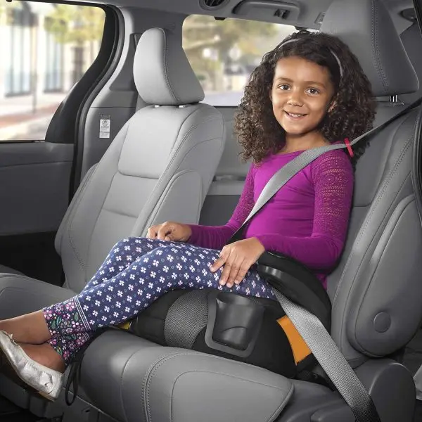 Limited-Time Sale for Summer Surprises AED 99د.إ:Chicco GoFit® Plus Kids Booster Car Seat 4y- 10y - Image 3