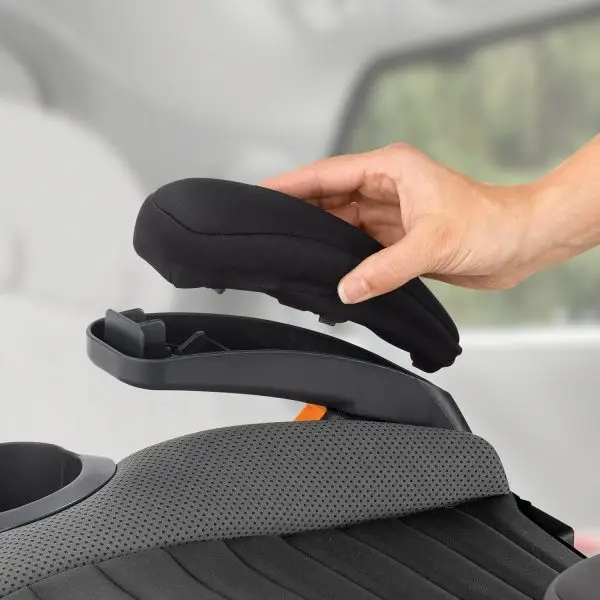 Limited-Time Sale for Summer Surprises AED 99د.إ:Chicco GoFit® Plus Kids Booster Car Seat 4y- 10y - Image 7
