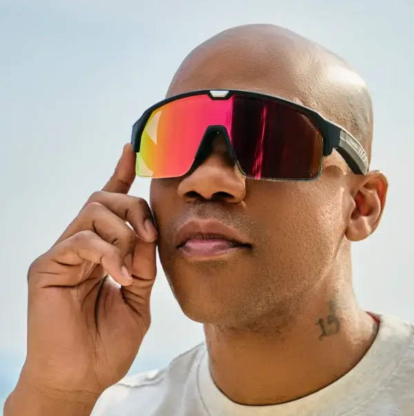 Limited-Time Sale for Summer Surprises AED 99د.إ:Tint-adjustable sports sunglasses with built-in audio - Image 9